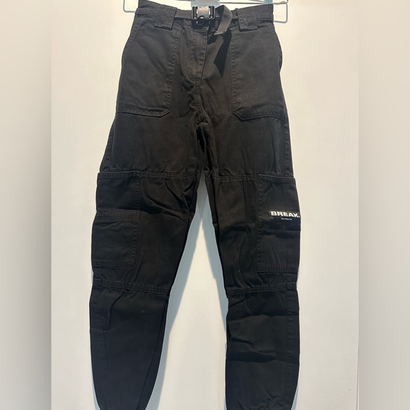 BERSHKA CARGO JOGGERS - Picture 3 of 8